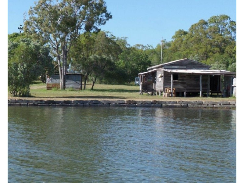 580 Clarks Drive, Foreshores QLD 4678