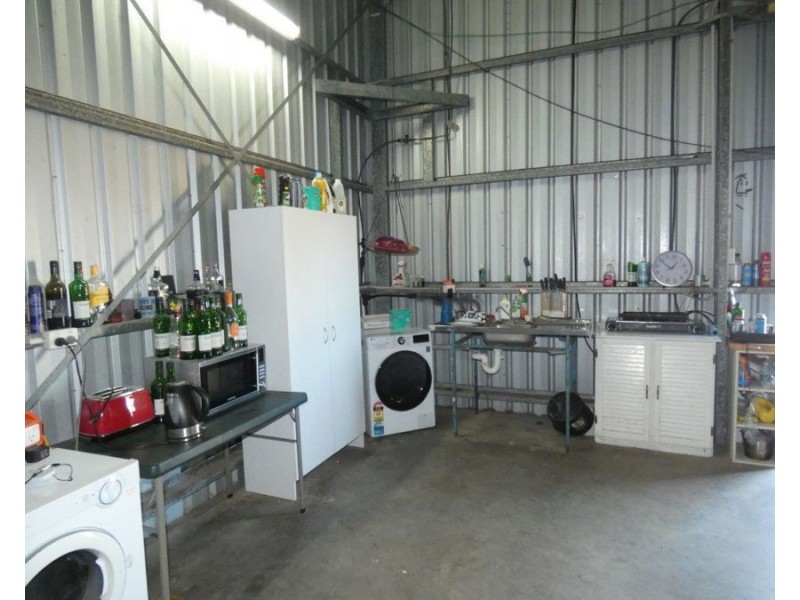 193 Maude Hill Road, Deepwater QLD 4674