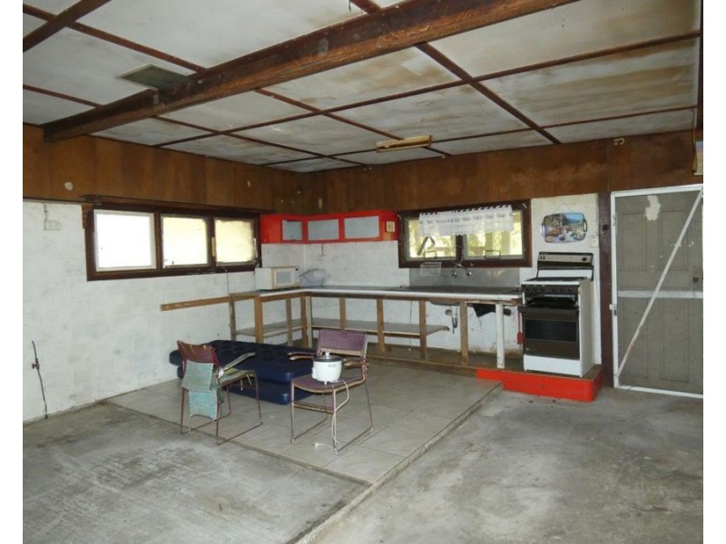 2023 Tableland Road, Mount Maria QLD 4674