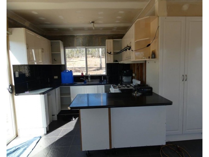 255 Mollenhagens Road, Winfield QLD 4670