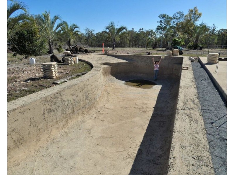 255 Mollenhagens Road, Winfield QLD 4670