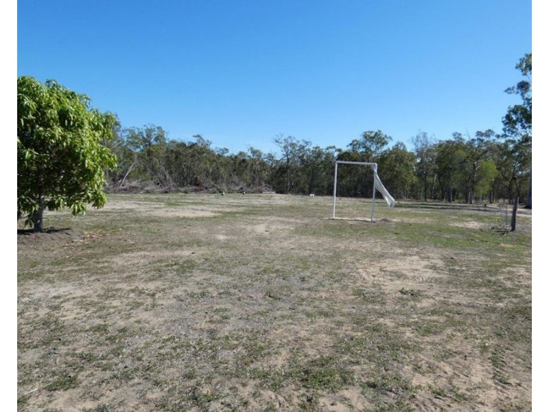 255 Mollenhagens Road, Winfield QLD 4670