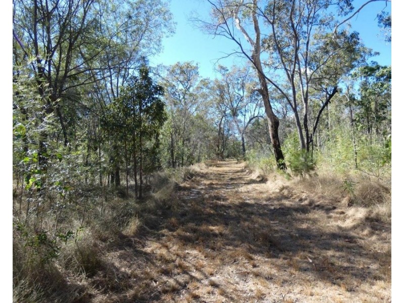 736 Matchbox Road, Deepwater QLD 4674