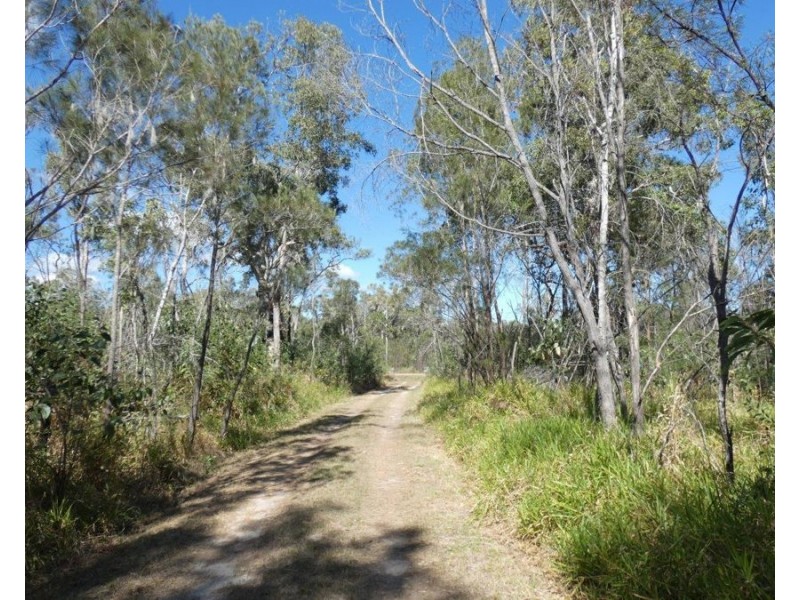 736 Matchbox Road, Deepwater QLD 4674
