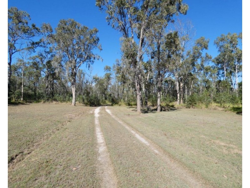 736 Matchbox Road, Deepwater QLD 4674