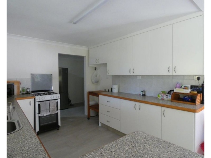 328 Matchbox Road, Deepwater QLD 4674