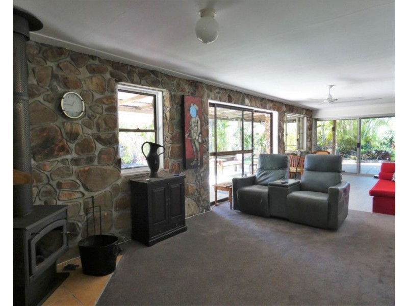 328 Matchbox Road, Deepwater QLD 4674