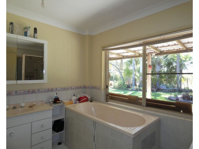 328 Matchbox Road, Deepwater QLD 4674