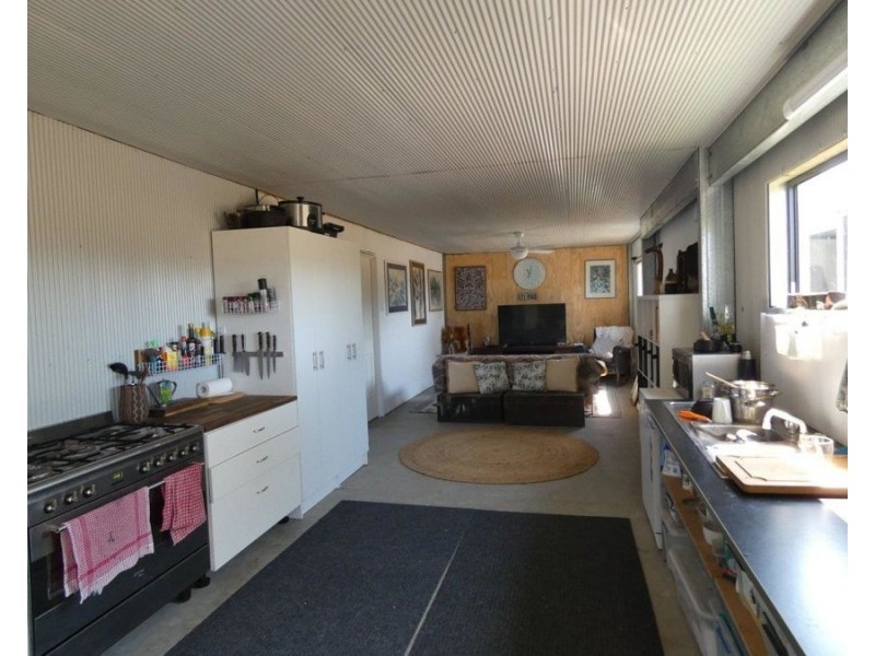 18 Bischoffs Road, Euleilah QLD 4674