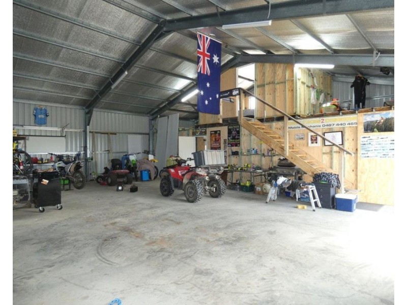 18 Bischoffs Road, Euleilah QLD 4674