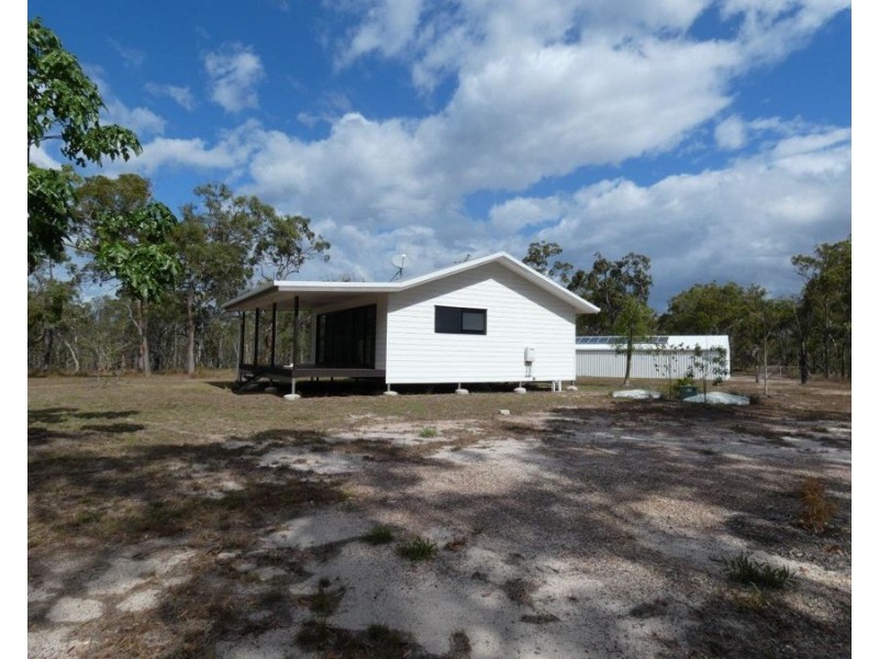 149 Fernfield Road, Deepwater QLD 4674