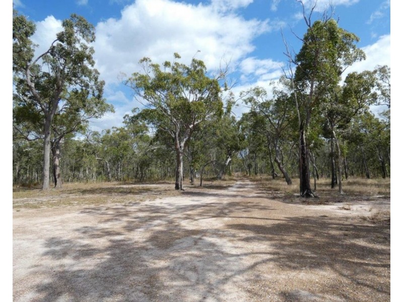 149 Fernfield Road, Deepwater QLD 4674