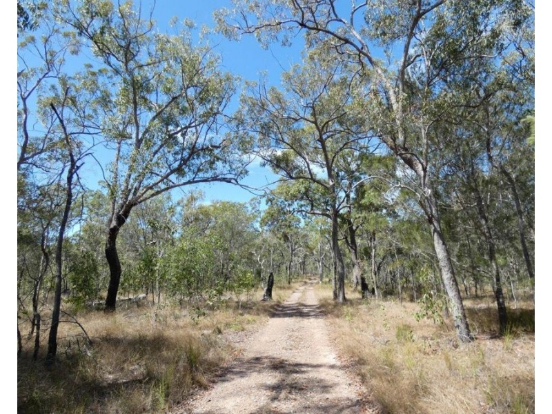 149 Fernfield Road, Deepwater QLD 4674