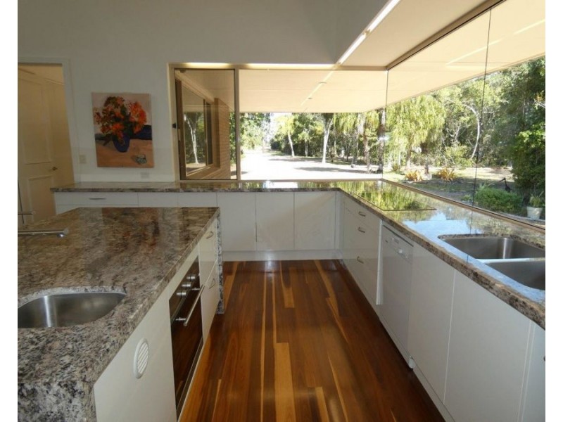 810 Fingerfield Road, Deepwater QLD 4674