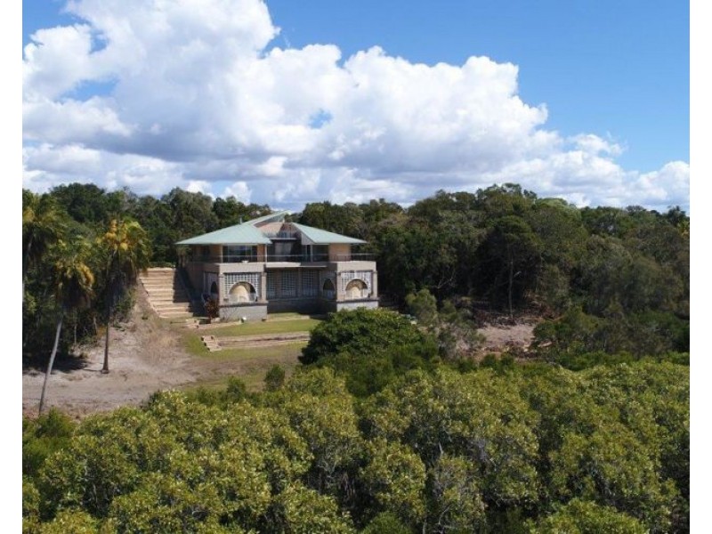 810 Fingerfield Road, Deepwater QLD 4674