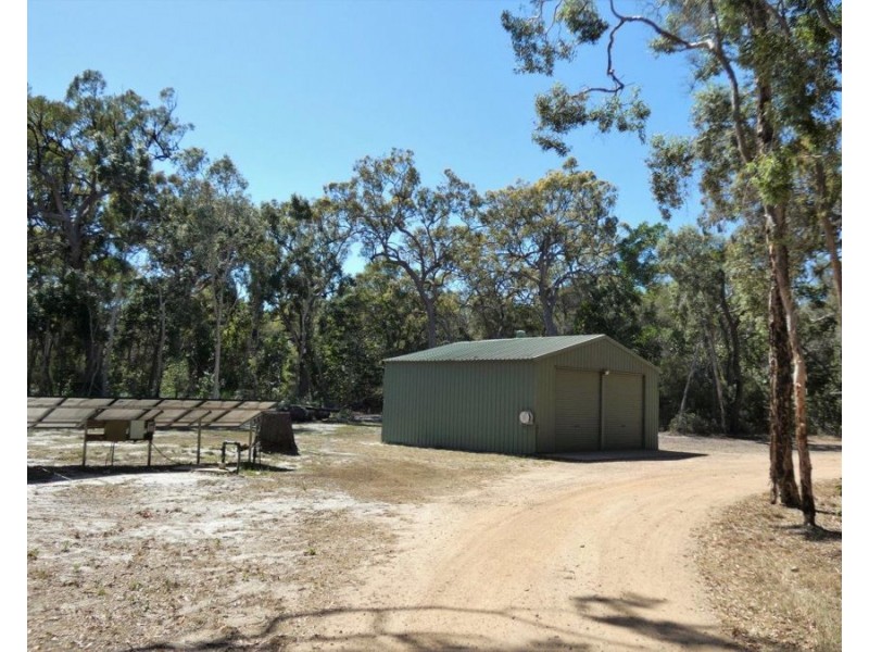 810 Fingerfield Road, Deepwater QLD 4674