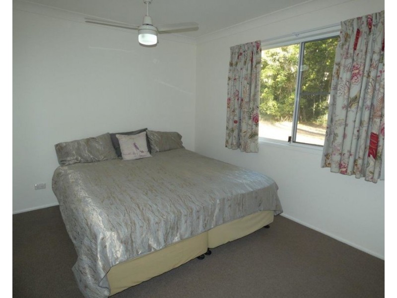 810 Fingerfield Road, Deepwater QLD 4674