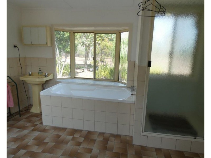 122 Muller Road, Baffle Creek QLD 4674