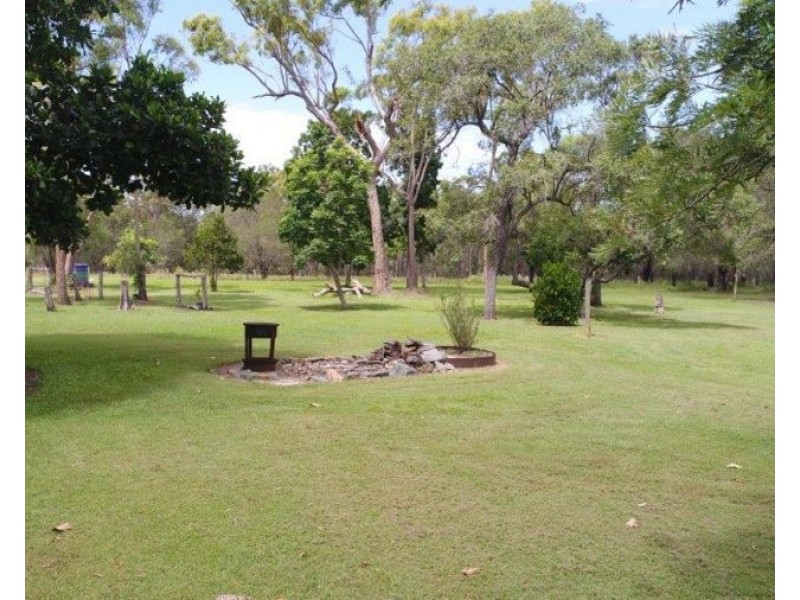 122 Muller Road, Baffle Creek QLD 4674
