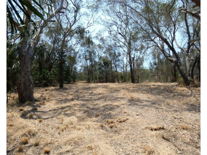 614 Fingerfield Road, Deepwater QLD 4674