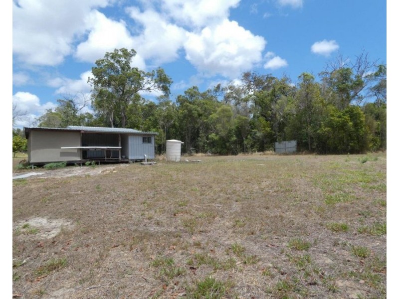 520 Deepwater Road, Deepwater QLD 4674