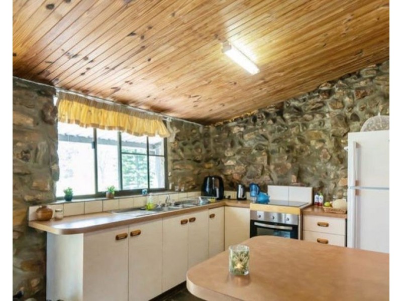 240 Ballantyne Road, Captain Creek QLD 4677