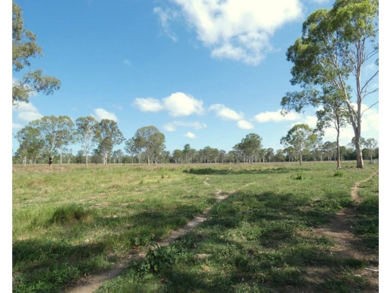 240 Ballantyne Road, Captain Creek QLD 4677