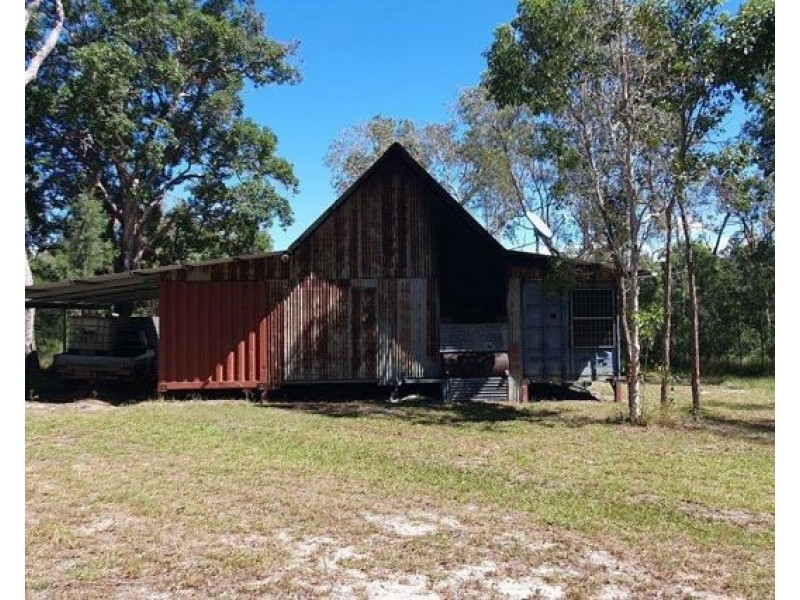 609 Matchbox Road, Deepwater QLD 4674