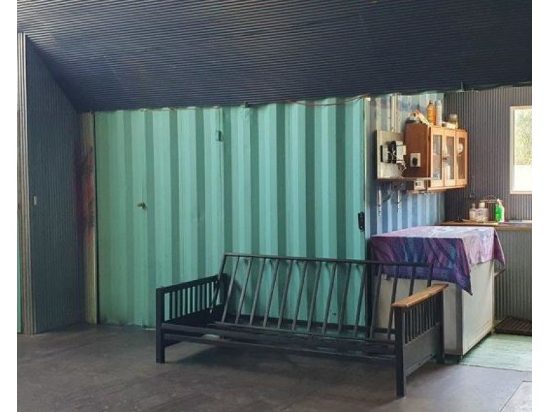 609 Matchbox Road, Deepwater QLD 4674