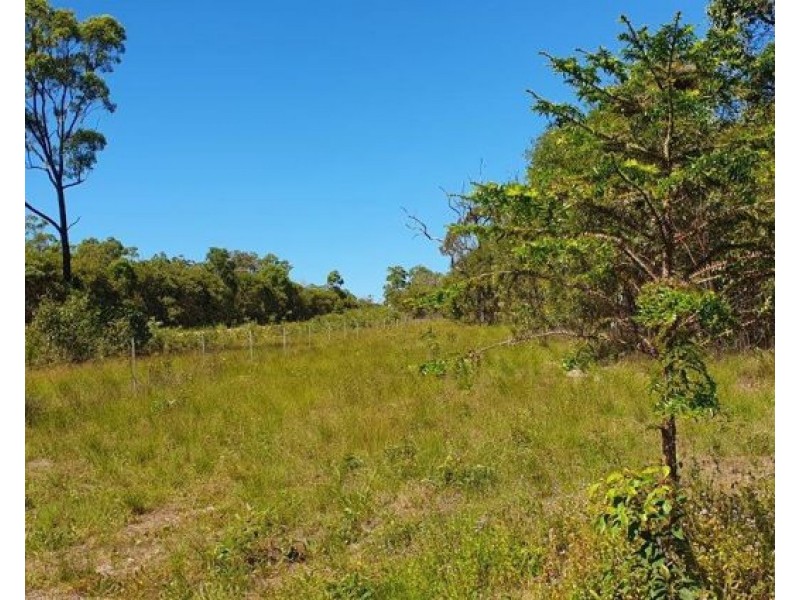 609 Matchbox Road, Deepwater QLD 4674