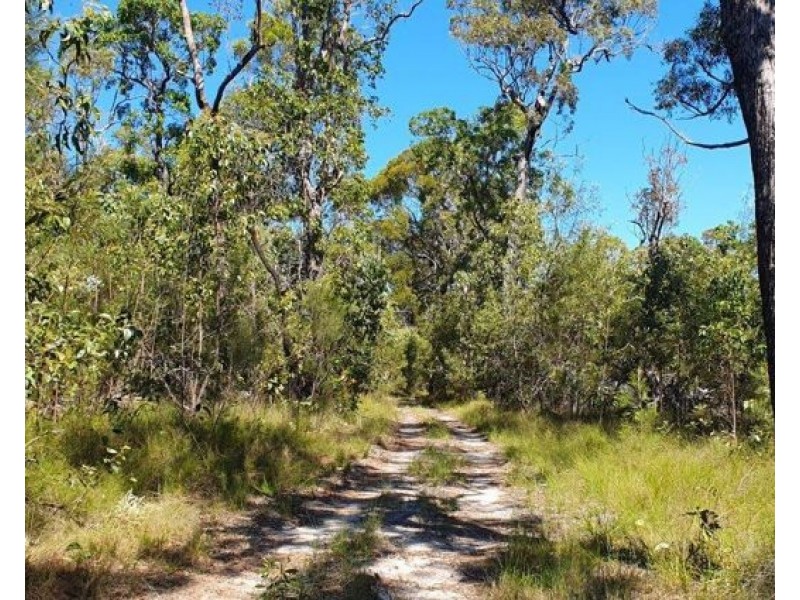 609 Matchbox Road, Deepwater QLD 4674