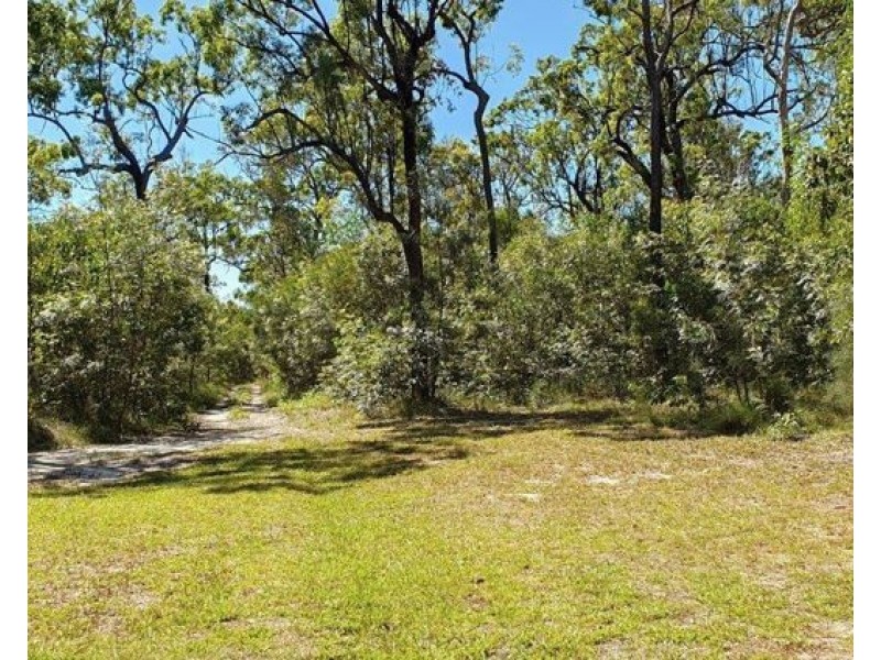 609 Matchbox Road, Deepwater QLD 4674