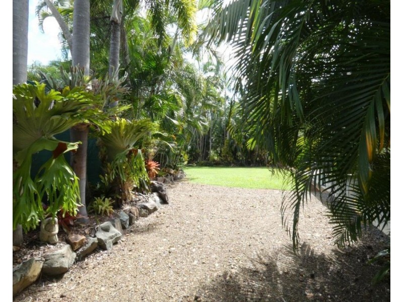 679 Coast Road, Baffle Creek QLD 4674