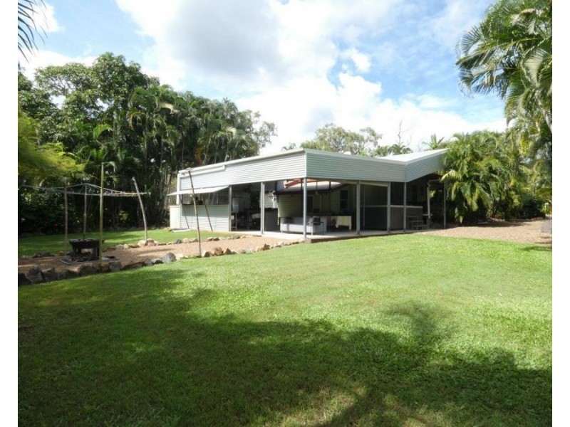 679 Coast Road, Baffle Creek QLD 4674