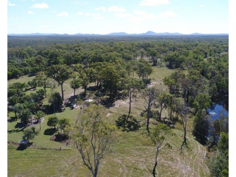 561 Matchbox Road, Deepwater QLD 4674