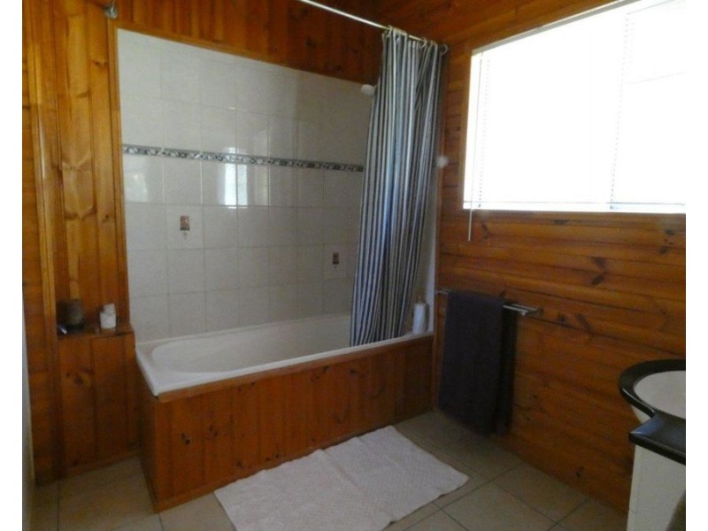 561 Matchbox Road, Deepwater QLD 4674