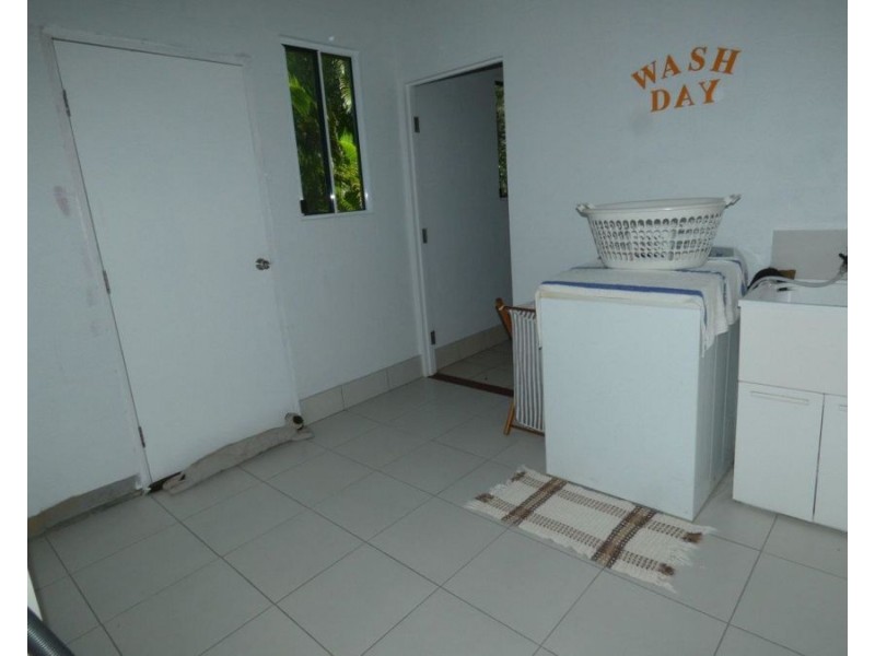 561 Matchbox Road, Deepwater QLD 4674