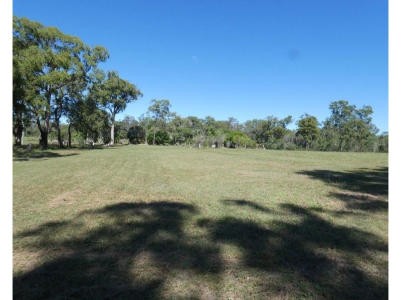 561 Matchbox Road, Deepwater QLD 4674