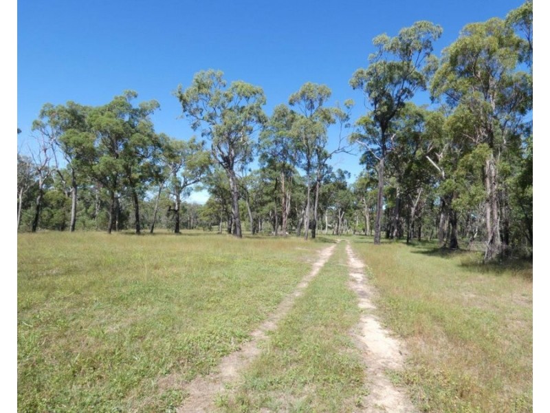 561 Matchbox Road, Deepwater QLD 4674