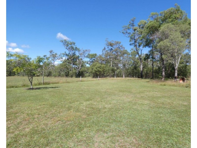 561 Matchbox Road, Deepwater QLD 4674