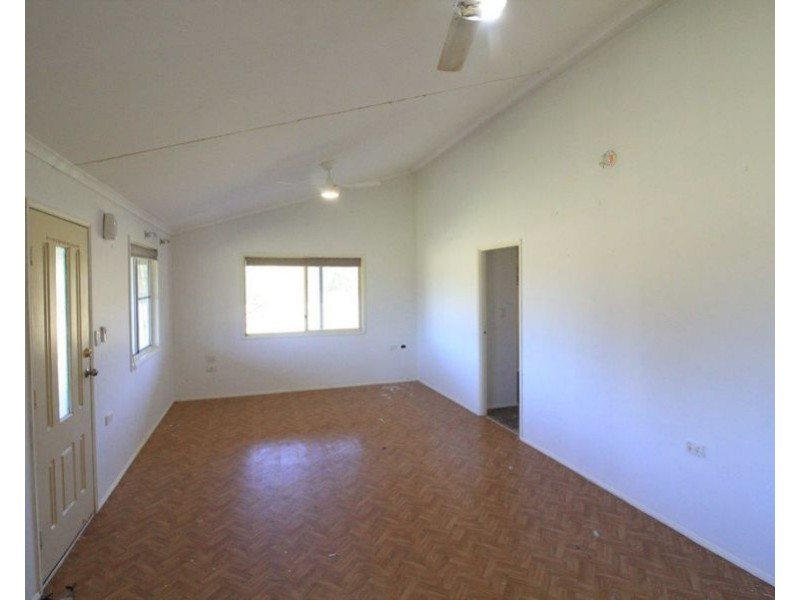 15 Lloyd Jones Road, Rosedale QLD 4674