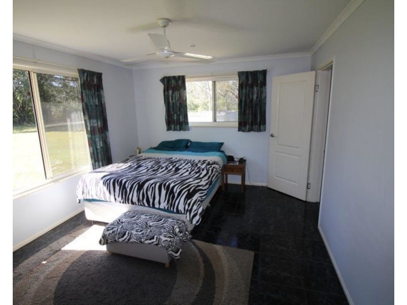33 Taunton Road, Euleilah QLD 4674