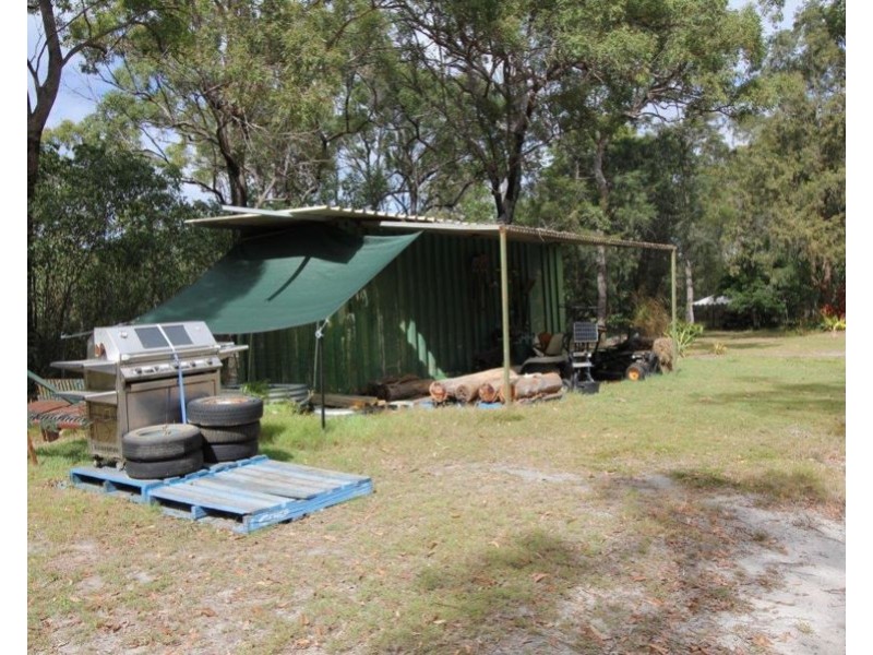 876 Pacific Drive, Deepwater QLD 4674