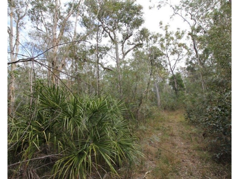 876 Pacific Drive, Deepwater QLD 4674
