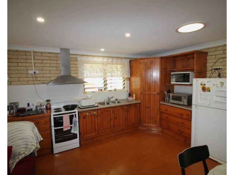 10 Pangola Street, Winfield QLD 4670