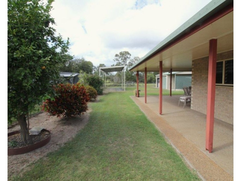 10 Pangola Street, Winfield QLD 4670