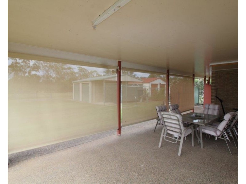 10 Pangola Street, Winfield QLD 4670