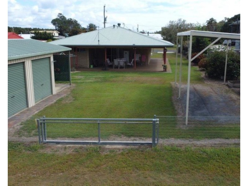 10 Pangola Street, Winfield QLD 4670