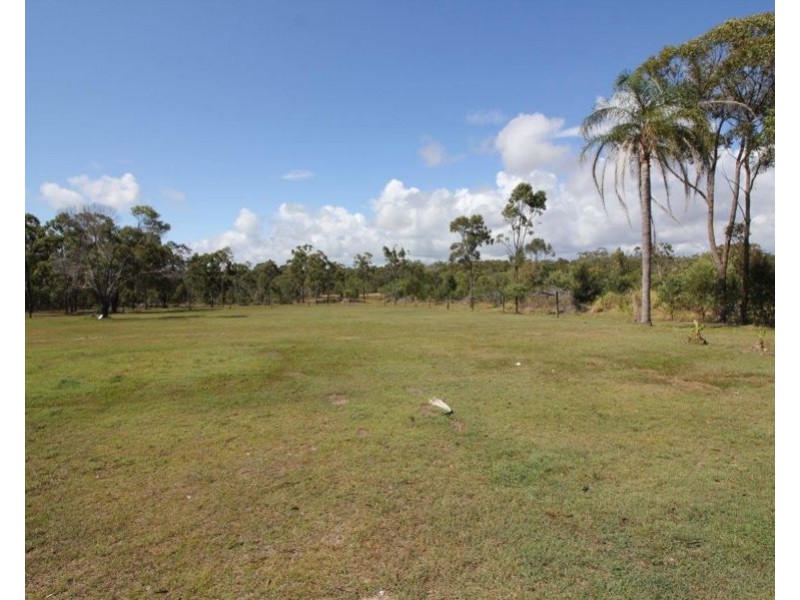 255 Pacific Drive, Deepwater QLD 4674