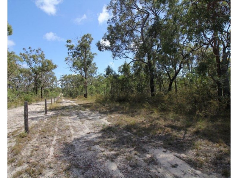 255 Pacific Drive, Deepwater QLD 4674